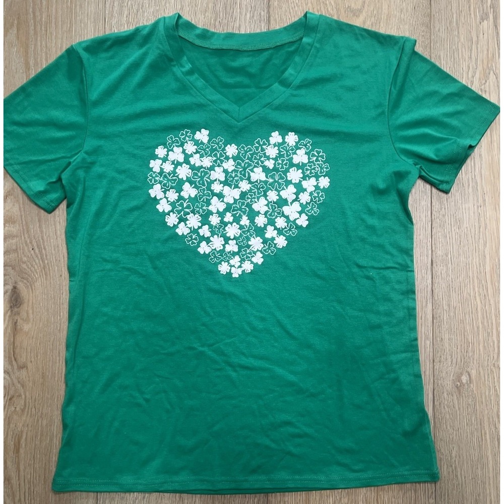 Heart Of Shamrocks Women's Green Soft V Neck Tee Shirt  Size Large‎ New